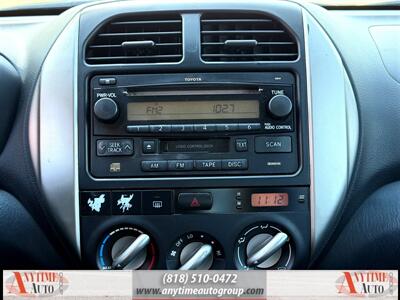 2005 Toyota RAV4   - Photo 17 - Sherman Oaks, CA 91403-1701