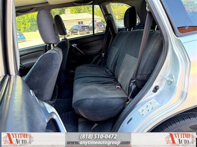 2005 Toyota RAV4   - Photo 20 - Sherman Oaks, CA 91403-1701
