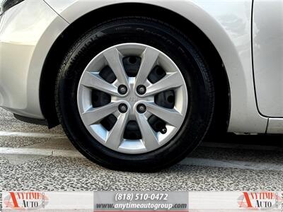 2013 Kia Rio LX   - Photo 21 - Sherman Oaks, CA 91403-1701