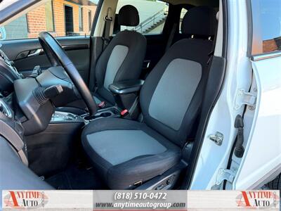 2013 Chevrolet Captiva Sport 2LS 2LS   - Photo 14 - Sherman Oaks, CA 91403-1701