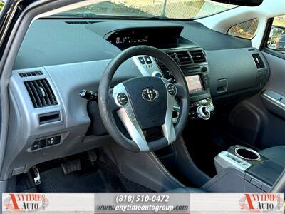 2012 Toyota Prius v Five   - Photo 13 - Sherman Oaks, CA 91403-1701
