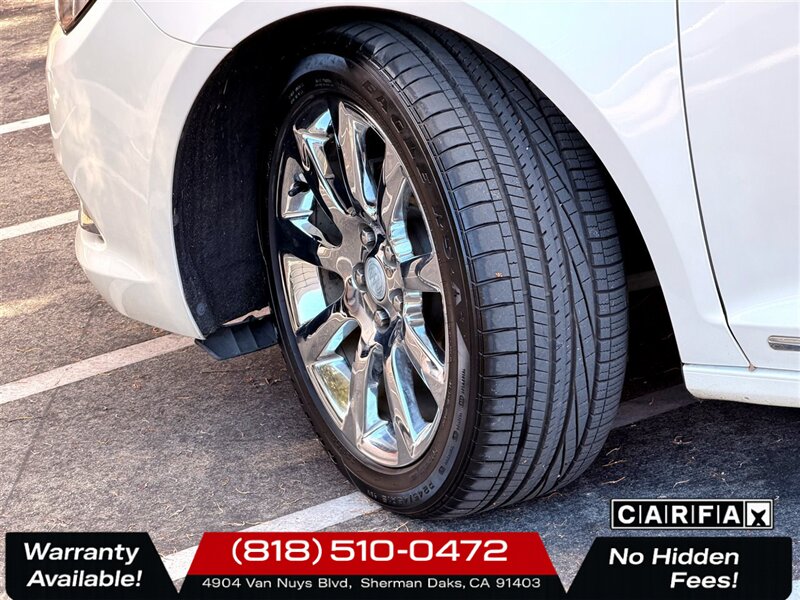 2014 Buick LaCrosse Premium I Group - Photo 28 - Sherman Oaks, CA 91403-1701