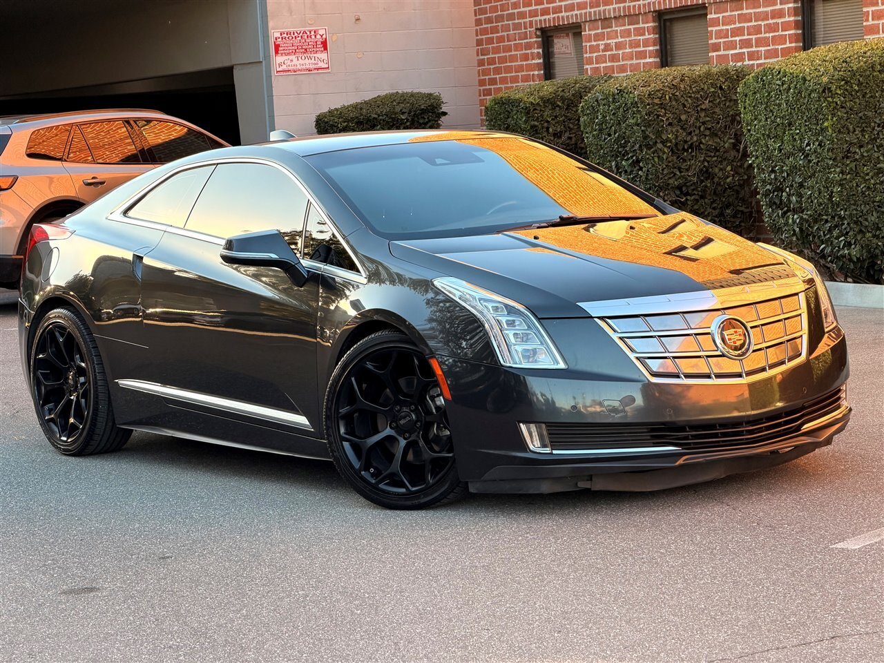 2014 Cadillac ELR   - Photo 1 - Sherman Oaks, CA 91403-1701