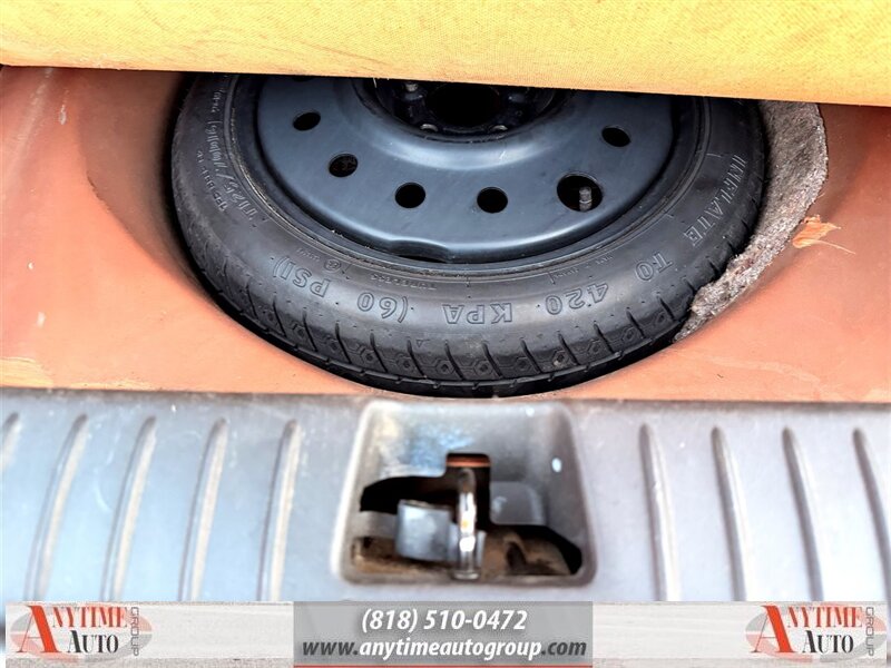 2005 Pontiac Grand Prix GTP - Photo 22 - Sherman Oaks, CA 91403-1701