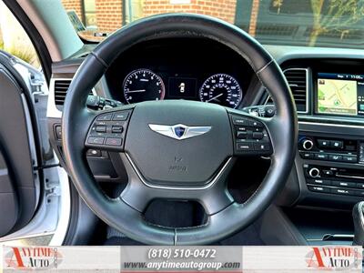 2015 Hyundai Genesis 5.0   - Photo 22 - Sherman Oaks, CA 91403-1701