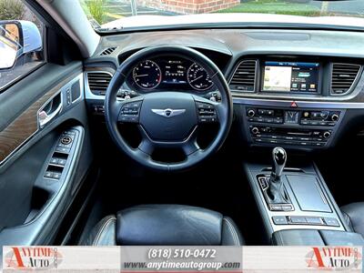 2015 Hyundai Genesis 5.0   - Photo 11 - Sherman Oaks, CA 91403-1701