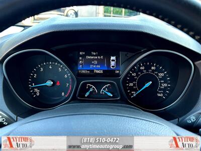 2016 Ford Focus SE   - Photo 14 - Sherman Oaks, CA 91403-1701