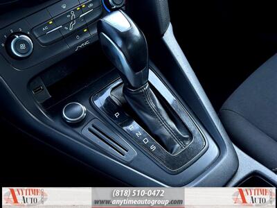 2016 Ford Focus SE   - Photo 19 - Sherman Oaks, CA 91403-1701