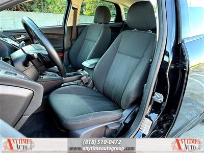 2016 Ford Focus SE   - Photo 13 - Sherman Oaks, CA 91403-1701