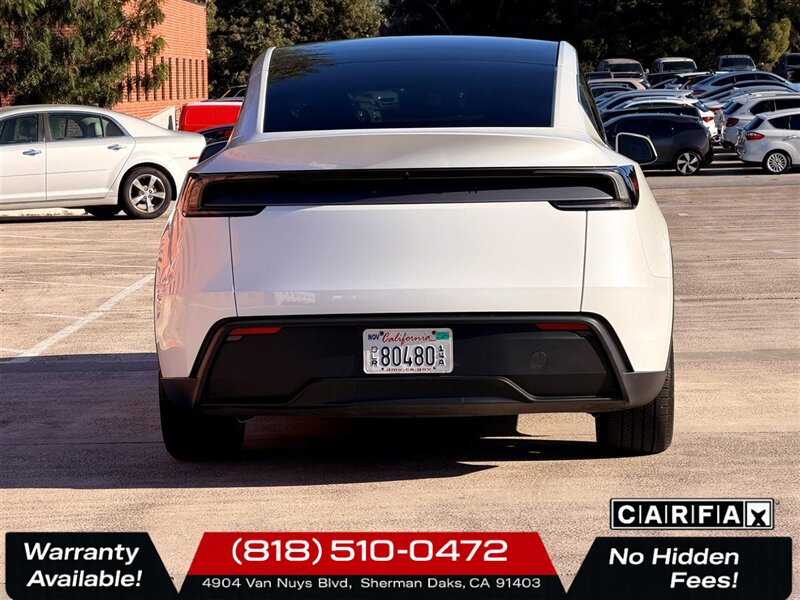 2026 Tesla Model Y Premium - Photo 6 - Sherman Oaks, CA 91403-1701