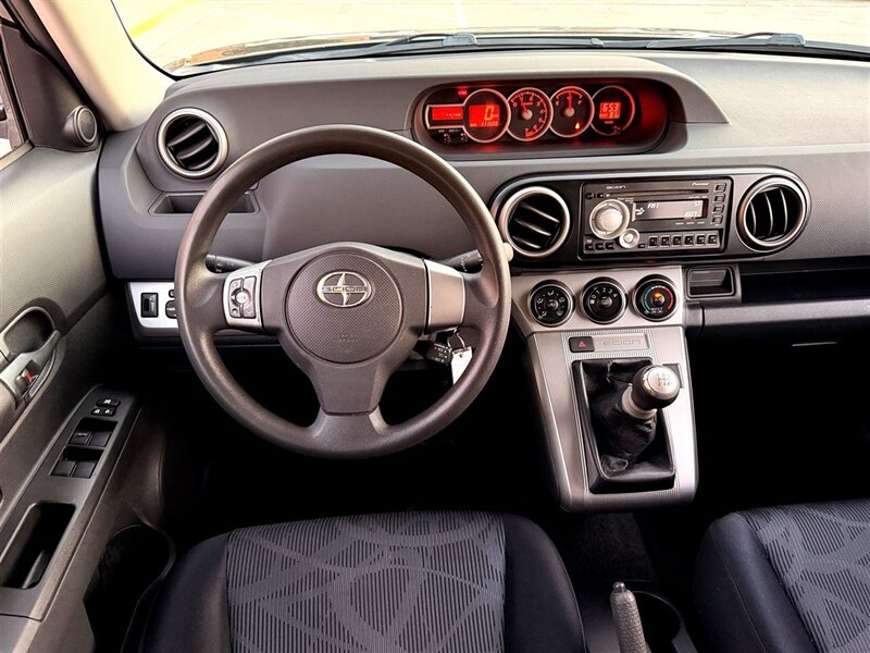 2011 Scion xB   - Photo 10 - Sherman Oaks, CA 91403-1701