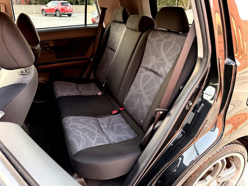 2011 Scion xB   - Photo 19 - Sherman Oaks, CA 91403-1701