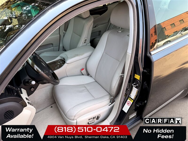 2008 Lexus LS 460   - Photo 15 - Sherman Oaks, CA 91403-1701