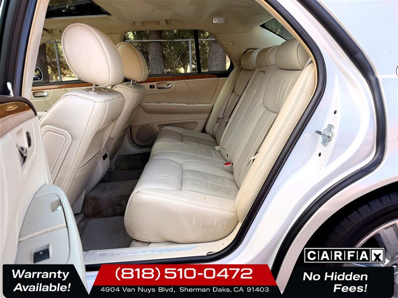 2011 Cadillac DTS Platinum   - Photo 21 - Sherman Oaks, CA 91403-1701