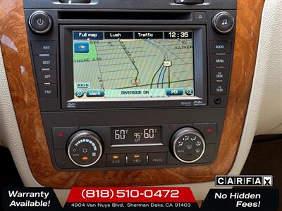2011 Cadillac DTS Platinum   - Photo 17 - Sherman Oaks, CA 91403-1701