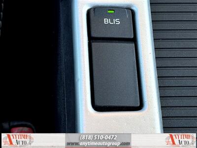 2012 Volvo C70 T5 Platinum   - Photo 19 - Sherman Oaks, CA 91403-1701