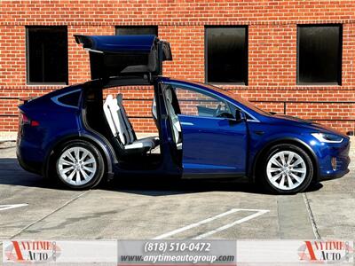 2018 Tesla Model X 75D   - Photo 12 - Sherman Oaks, CA 91403-1701