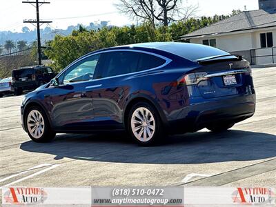 2018 Tesla Model X 75D   - Photo 5 - Sherman Oaks, CA 91403-1701