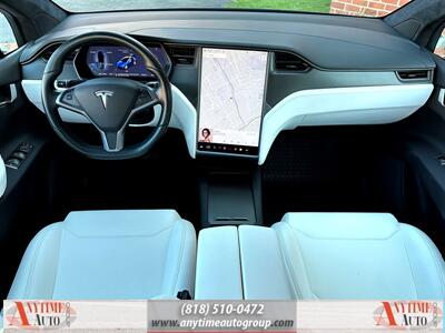 2018 Tesla Model X 75D   - Photo 13 - Sherman Oaks, CA 91403-1701