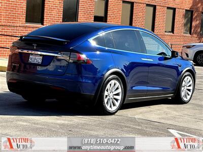 2018 Tesla Model X 75D   - Photo 7 - Sherman Oaks, CA 91403-1701