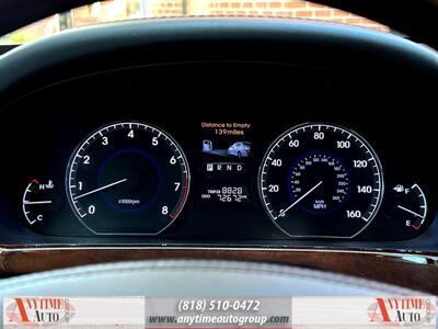 2013 Hyundai Equus Signature   - Photo 17 - Sherman Oaks, CA 91403-1701