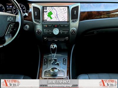 2013 Hyundai Equus Signature   - Photo 13 - Sherman Oaks, CA 91403-1701