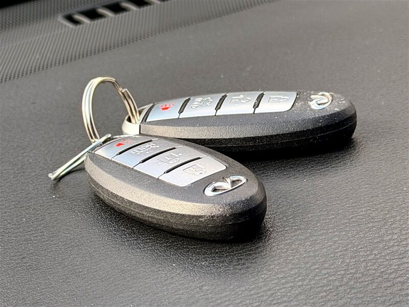 2015 INFINITI Q50 Premium - Photo 23 - Sherman Oaks, CA 91403-1701