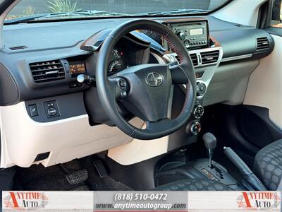 2013 Scion iQ   - Photo 17 - Sherman Oaks, CA 91403-1701