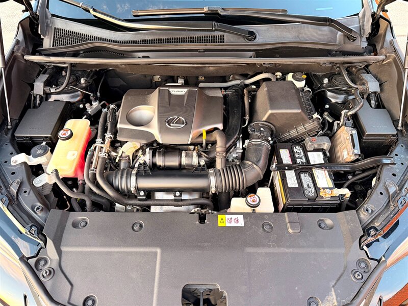 2016 Lexus NX 200t F SPORT   - Photo 26 - Sherman Oaks, CA 91403-1701