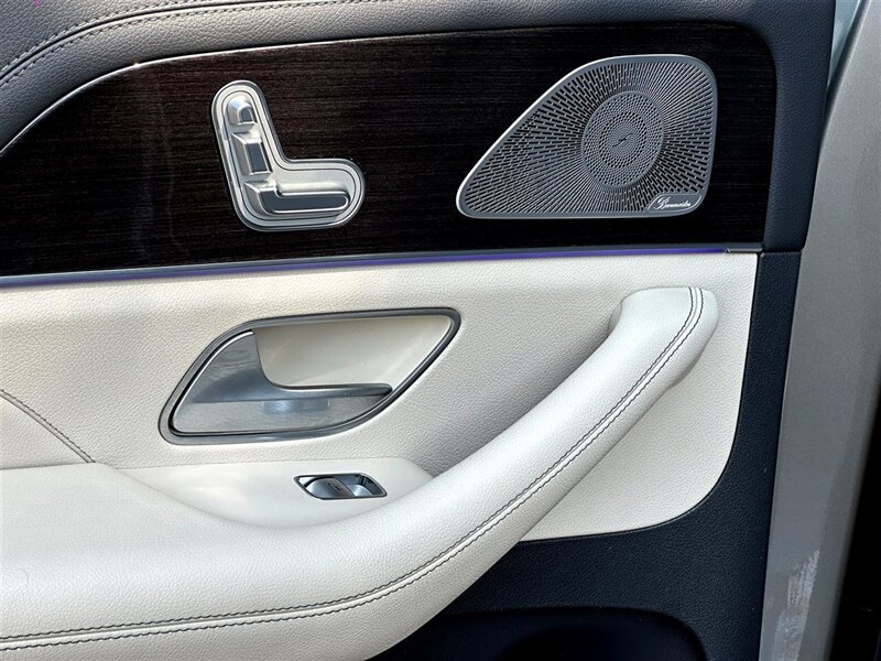 2020 Mercedes-Benz GLE 350   - Photo 27 - Sherman Oaks, CA 91403-1701