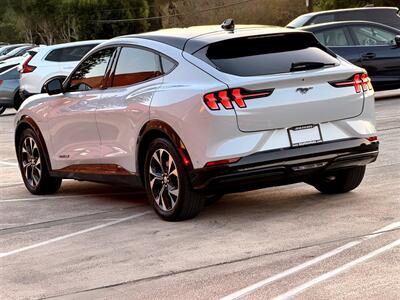 2021 Ford Mustang Mach-E Premium   - Photo 5 - Sherman Oaks, CA 91403-1701