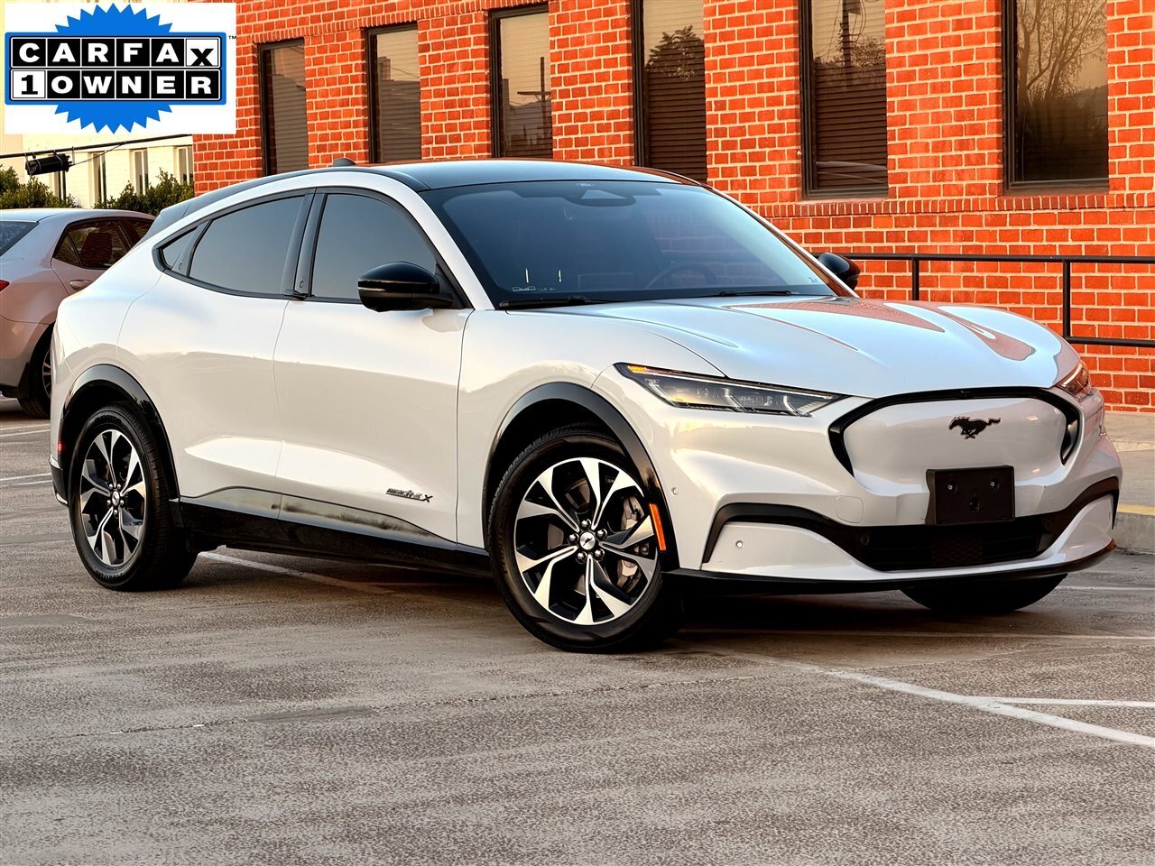 2021 Ford Mustang Mach-E Premium   - Photo 1 - Sherman Oaks, CA 91403-1701