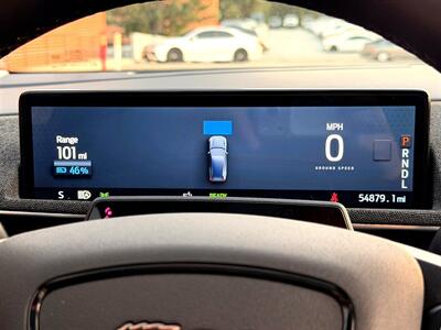 2021 Ford Mustang Mach-E Premium   - Photo 14 - Sherman Oaks, CA 91403-1701