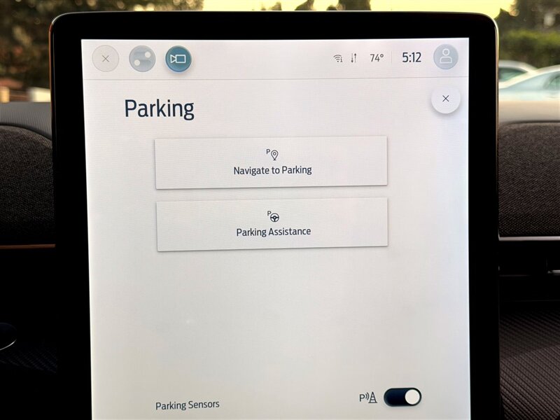 2021 Ford Mustang Mach-E Premium   - Photo 17 - Sherman Oaks, CA 91403-1701