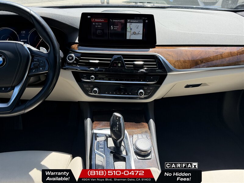 2018 BMW 530e iPerformance   - Photo 9 - Sherman Oaks, CA 91403-1701