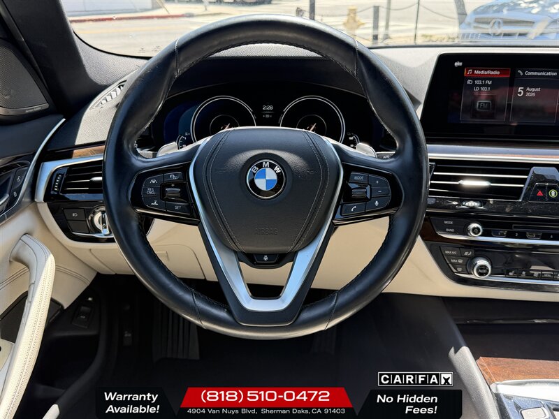 2018 BMW 530e iPerformance   - Photo 10 - Sherman Oaks, CA 91403-1701
