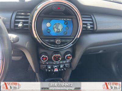 2020 MINI Cooper Oxford Edition   - Photo 8 - Sherman Oaks, CA 91403-1701