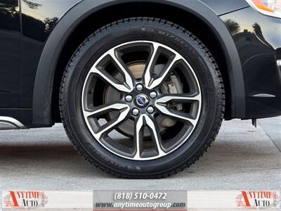 2016 Volvo V60 Cross Country T5   - Photo 28 - Sherman Oaks, CA 91403-1701