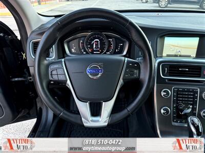 2016 Volvo V60 Cross Country T5   - Photo 21 - Sherman Oaks, CA 91403-1701