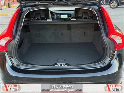 2016 Volvo V60 Cross Country T5   - Photo 23 - Sherman Oaks, CA 91403-1701