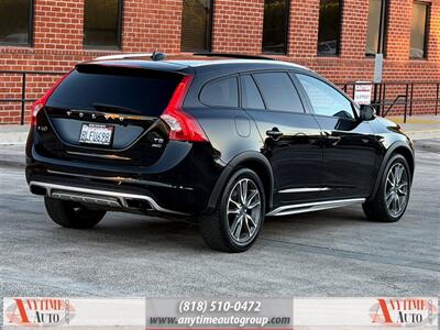 2016 Volvo V60 Cross Country T5   - Photo 7 - Sherman Oaks, CA 91403-1701