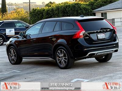 2016 Volvo V60 Cross Country T5   - Photo 5 - Sherman Oaks, CA 91403-1701