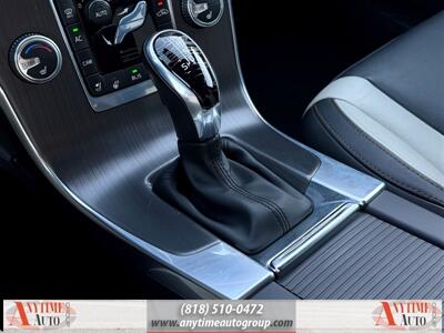 2016 Volvo V60 Cross Country T5   - Photo 19 - Sherman Oaks, CA 91403-1701