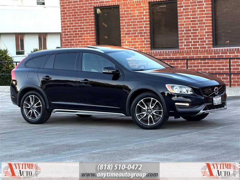 2016 Volvo V60 Cross Country T5 - Photo 1 - Sherman Oaks, CA 91403-1701
