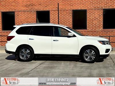 2017 Nissan Pathfinder S   - Photo 8 - Sherman Oaks, CA 91403-1701