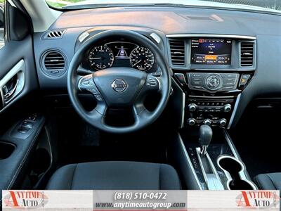 2017 Nissan Pathfinder S   - Photo 11 - Sherman Oaks, CA 91403-1701