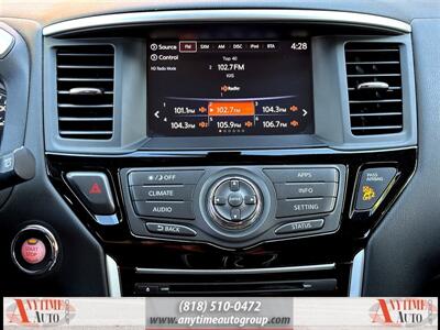 2017 Nissan Pathfinder S   - Photo 16 - Sherman Oaks, CA 91403-1701