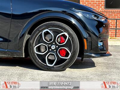 2021 Ford Mustang Mach-E GT   - Photo 10 - Sherman Oaks, CA 91403-1701