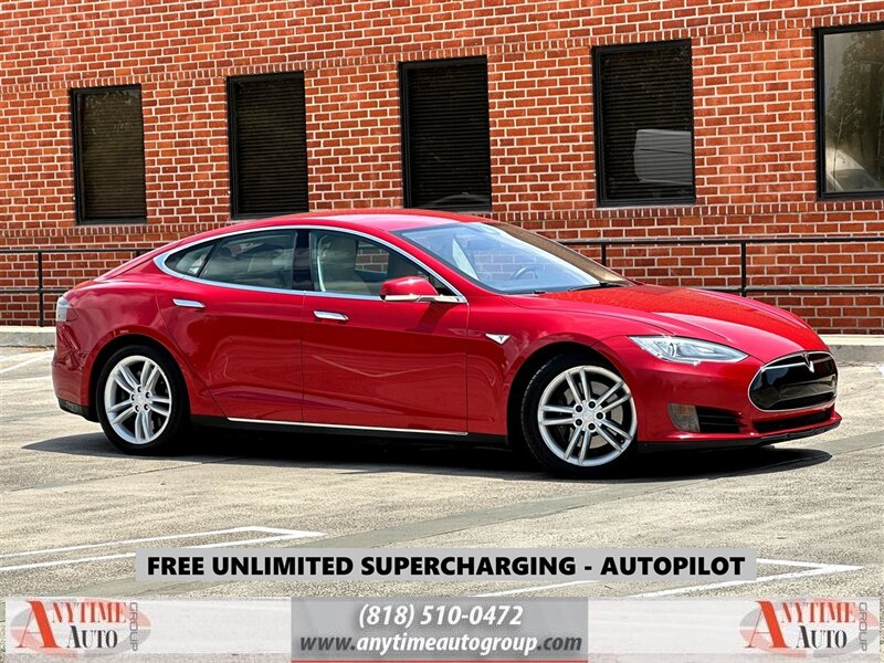 2015 Tesla Model S 85D - Photo 1 - Sherman Oaks, CA 91403-1701