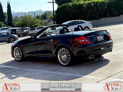 2011 Mercedes-Benz SLK 350   - Photo 5 - Sherman Oaks, CA 91403-1701